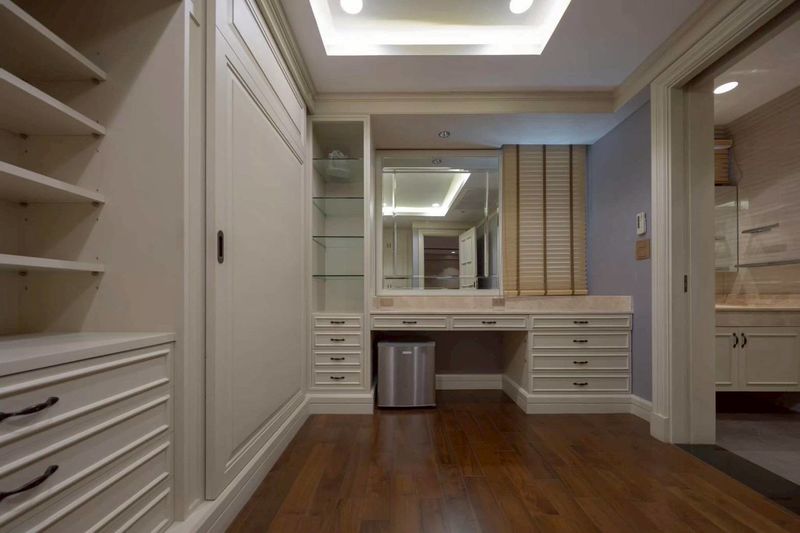 ขายทาวน์โฮมเอกมัยราคาดีที่สุดติดต่อผึ้งรติ0619419639