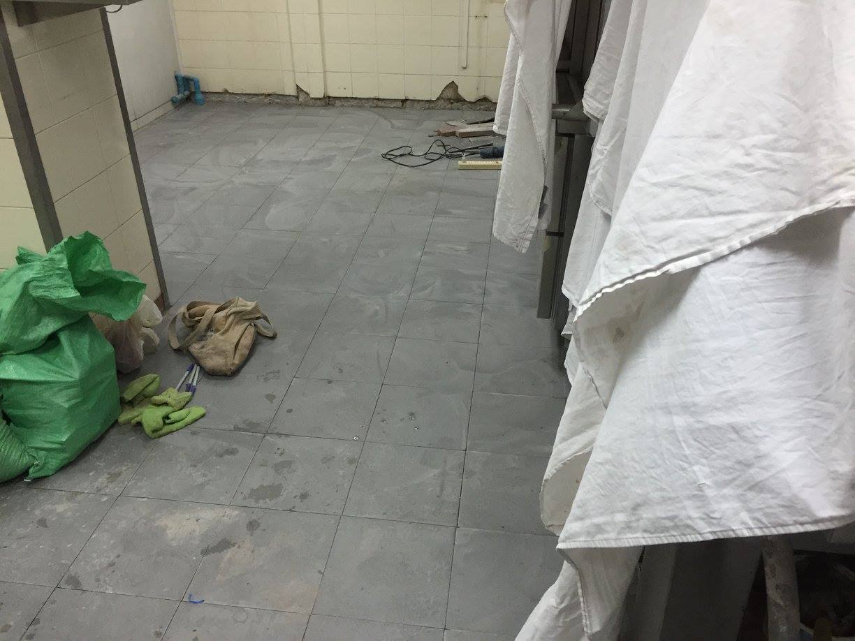 รับงานต่อเติมบ้าน และงานอื่นๆ งานเล็กงานน้อย-งานมาก ไปหมดครับ ราคาย่อมเยาว์ต่อรองกันได้ครับฟหกๆไ