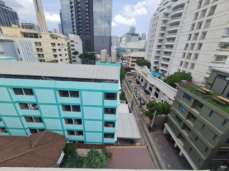 ขายที่ดินพร้อมอพาร์ทเม้นท์และบ้าน 6 ชั้น ทำเลดี ตรงข้าม#kingpower #ราคาดีทำเลดี ติดต่อผึ้งรติ 0619419639