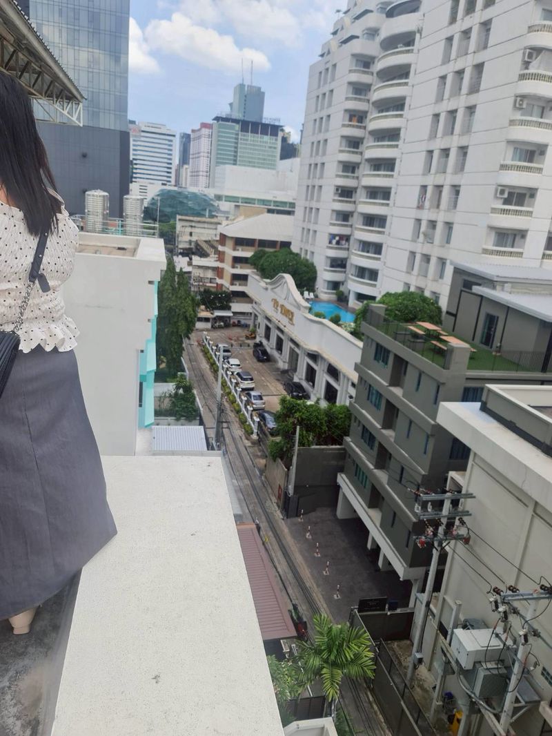 ขายที่ดินพร้อมอพาร์ทเม้นท์และบ้าน 6 ชั้น ทำเลดี ตรงข้าม#kingpower #ราคาดีทำเลดี ติดต่อผึ้งรติ 0619419639