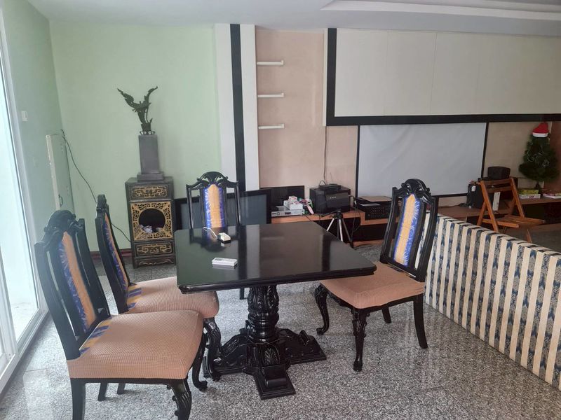 ขายที่ดินพร้อมอพาร์ทเม้นท์และบ้าน 6 ชั้น ทำเลดี ตรงข้าม#kingpower #ราคาดีทำเลดี ติดต่อผึ้งรติ 0619419639