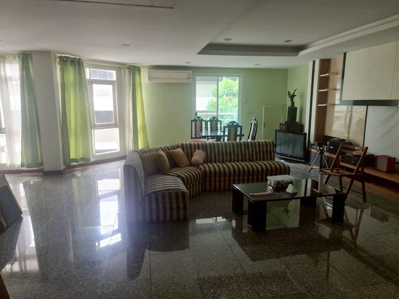 ขายที่ดินพร้อมอพาร์ทเม้นท์และบ้าน 6 ชั้น ทำเลดี ตรงข้าม#kingpower #ราคาดีทำเลดี ติดต่อผึ้งรติ 0619419639