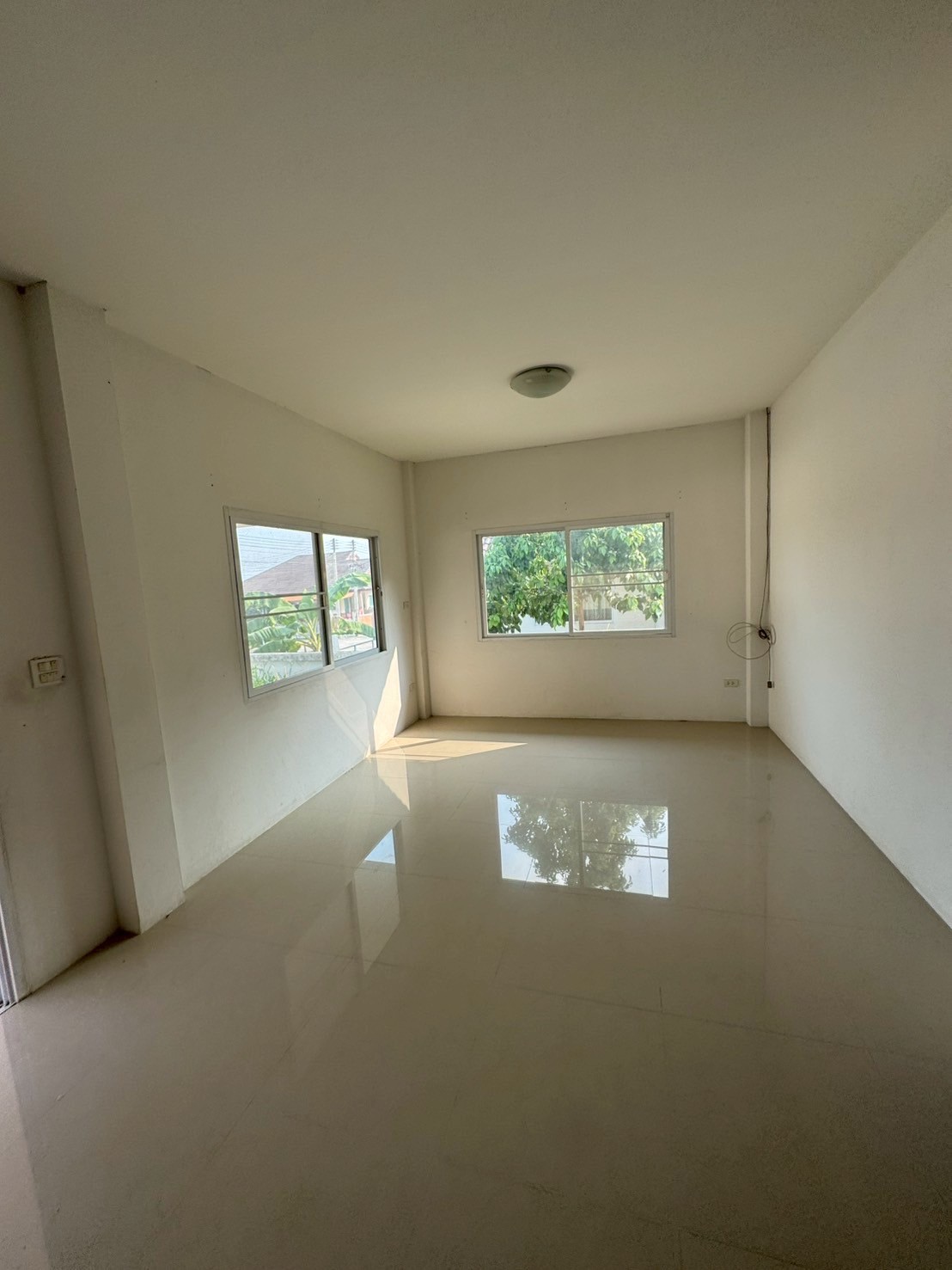ขายบ้านเดี่ยว ชั้นเดียว หมู่บ้านวโรรส 1 ถนนสาย 11 ปลวกแดง