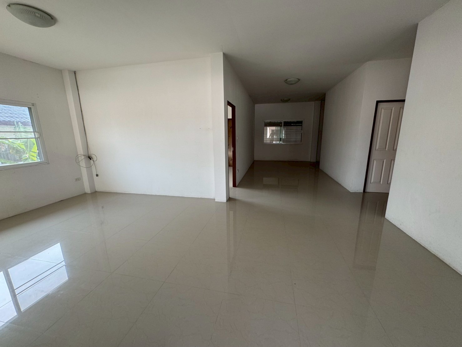 ขายบ้านเดี่ยว ชั้นเดียว หมู่บ้านวโรรส 1 ถนนสาย 11 ปลวกแดง