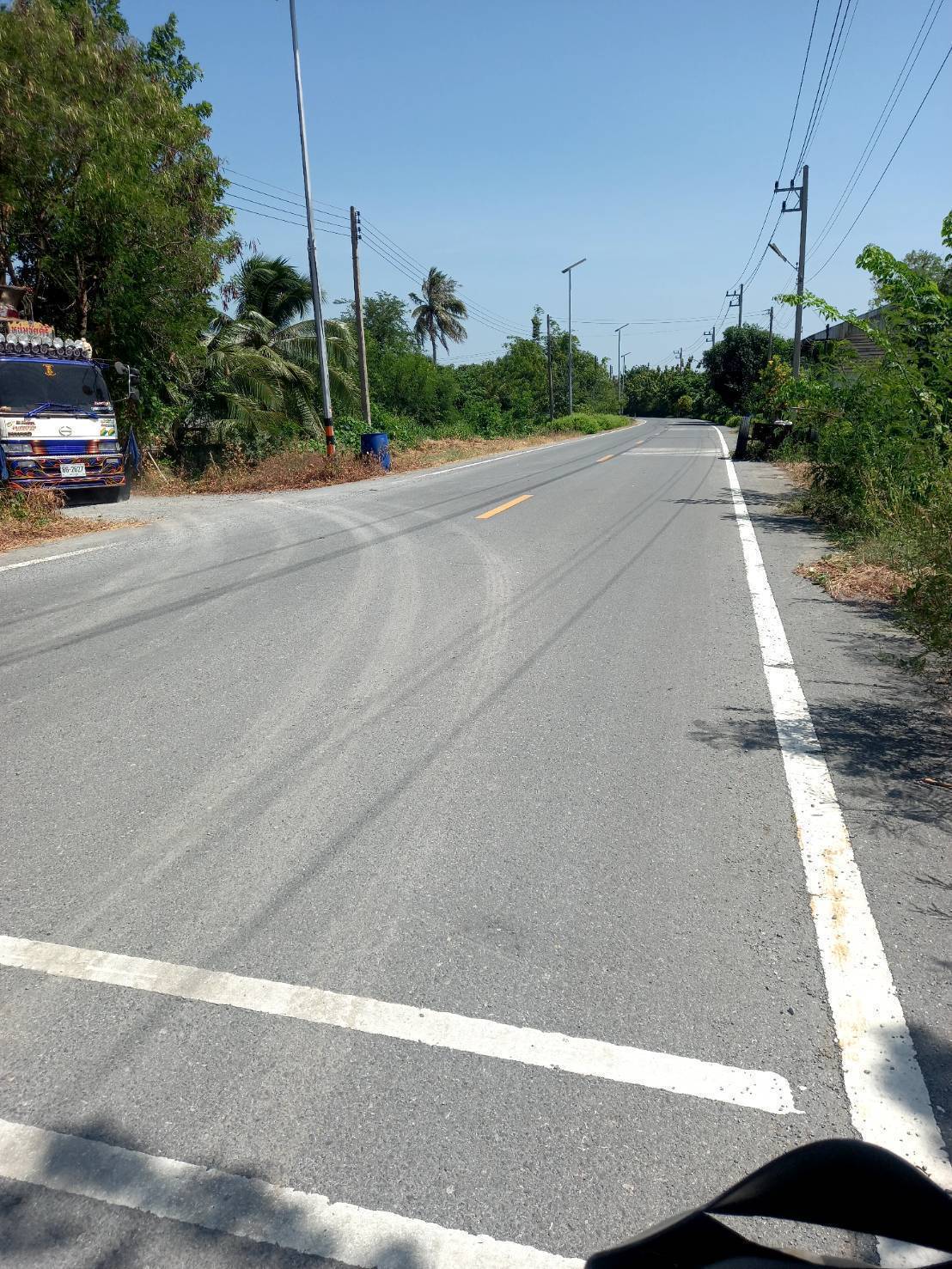 ขายที่ดิน พร้อมตึก 2 ชั้น ทำเลดี  ต.ห้วยพลู อ.นครชัยศรี  จ.นครปฐม