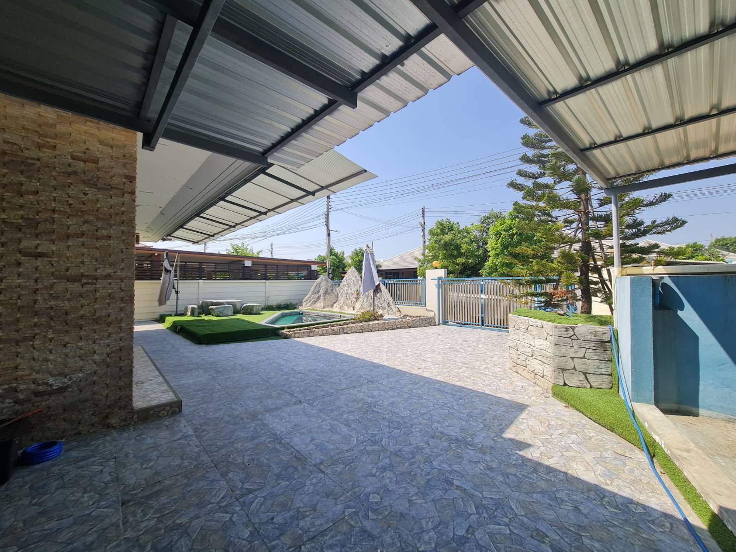  ขาย/เช่า​  บ้านเดี่ยวพร้อมอยู่  ตกแต่งสวย หมู่บ้านแสนพฤกษา เดินทางสะดวกติดถนนใหญ่ 