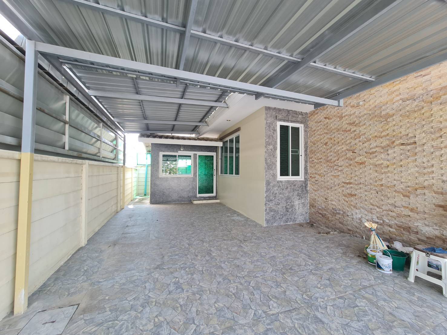  ขาย/เช่า​  บ้านเดี่ยวพร้อมอยู่  ตกแต่งสวย หมู่บ้านแสนพฤกษา เดินทางสะดวกติดถนนใหญ่ 