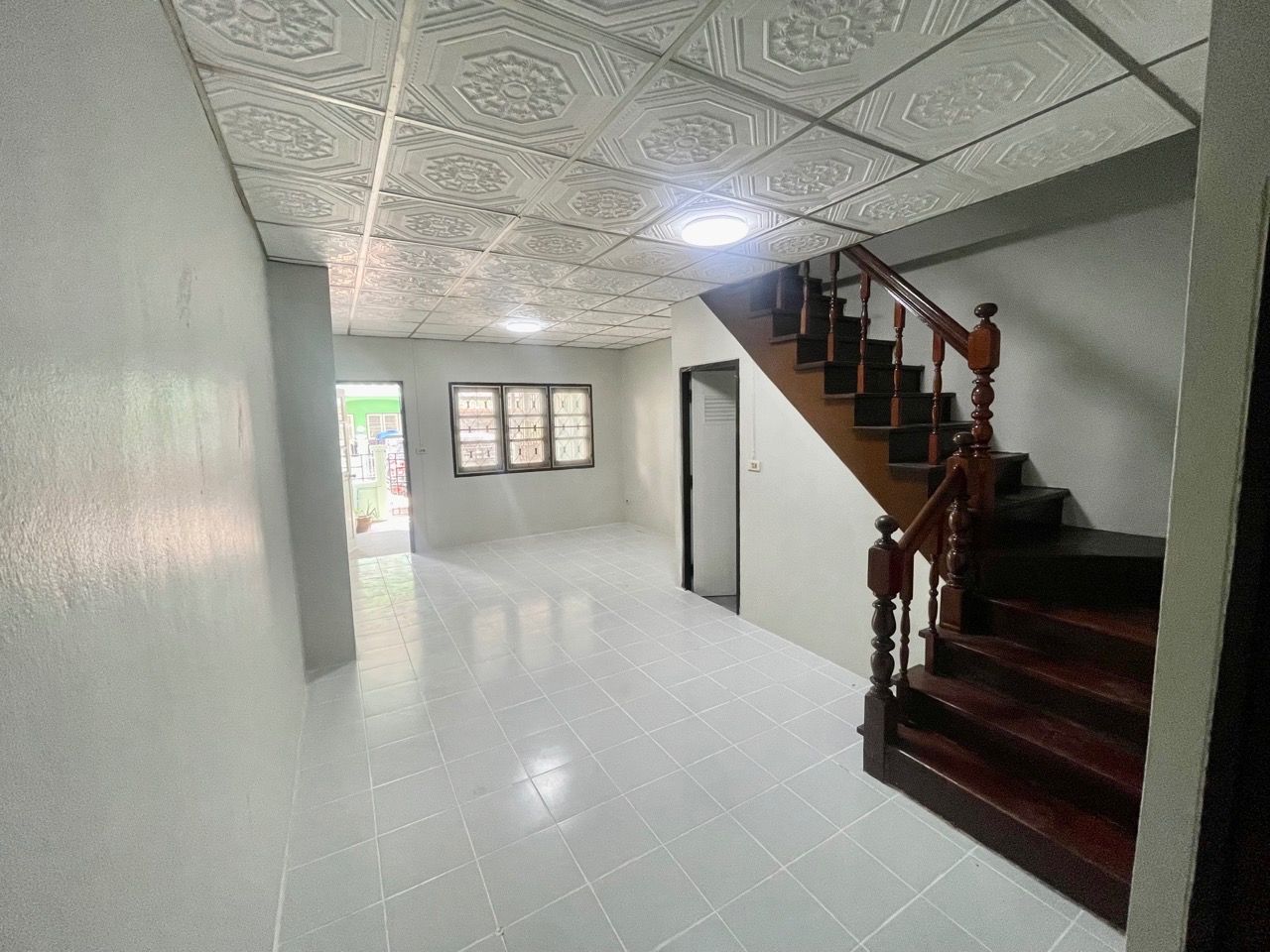 ให้เช่าทาวน์เฮาส์ 3ชั้น หมู่บ้านพงษ์ศิริชัย 4 ซอยเพชรเกษม 81