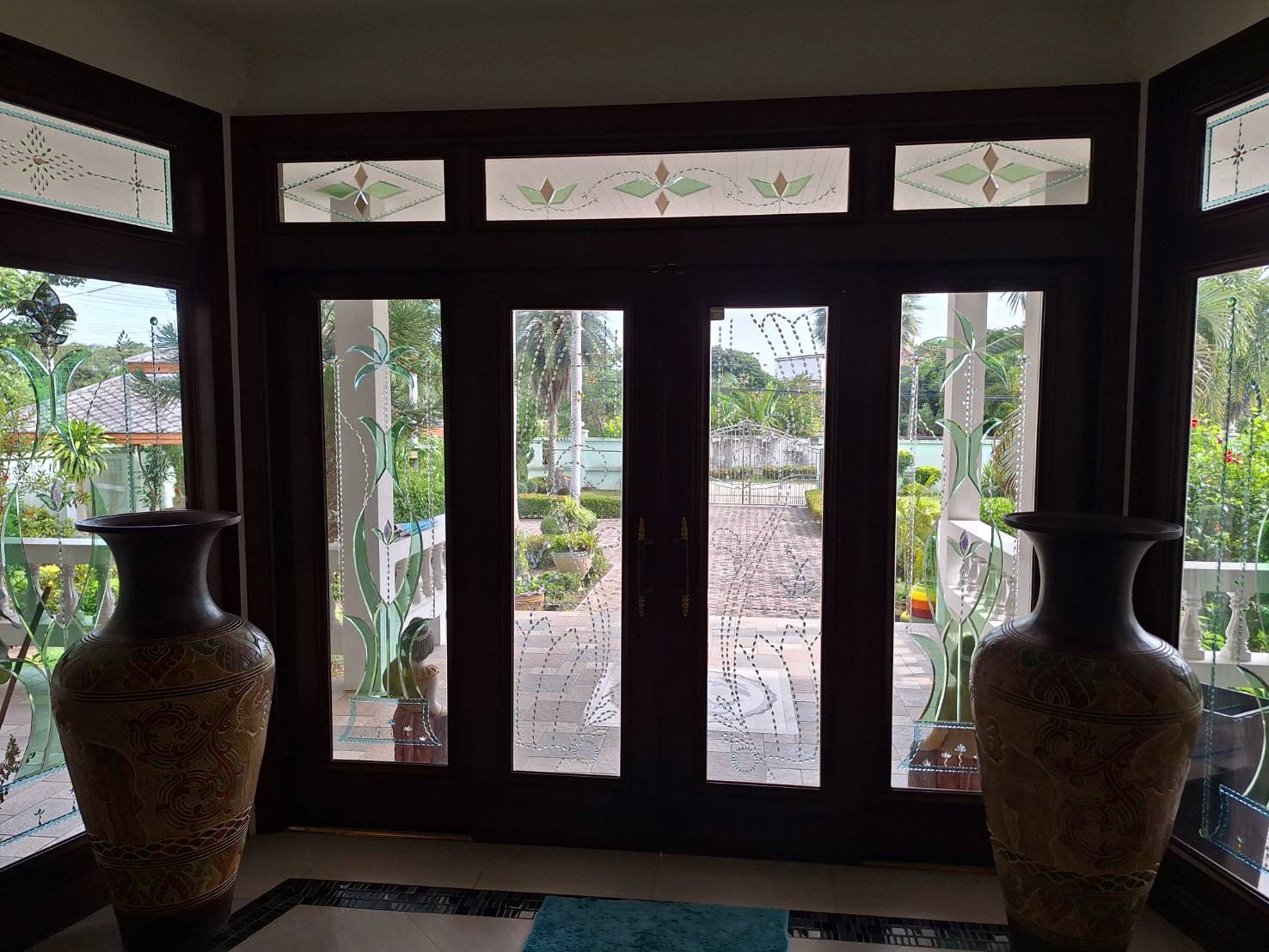 ขายที่ดินพร้อมสิ่งปลูกสร้าง ทำเลดี อำเภอสัตหีบ จังหวัดชลบุรี 