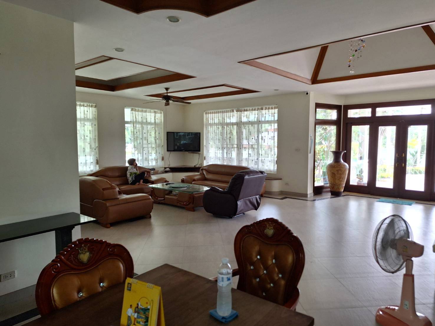 ขายที่ดินพร้อมสิ่งปลูกสร้าง ทำเลดี อำเภอสัตหีบ จังหวัดชลบุรี 