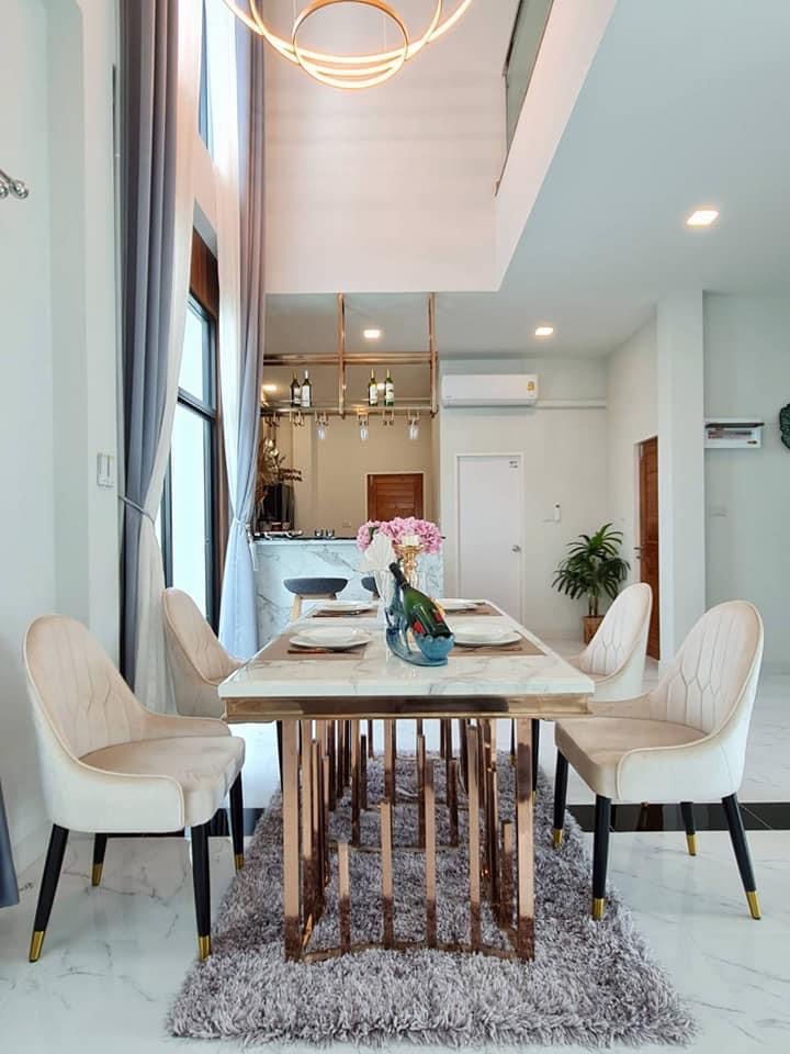 บ้านเดี่ยว 2 ชั้น ทำเลทอง  สไตล์โมเดิร์น ทำเลใกล้ทะเลนาจอมเทียน - สัตหีบ จังหวัดชลบุรี