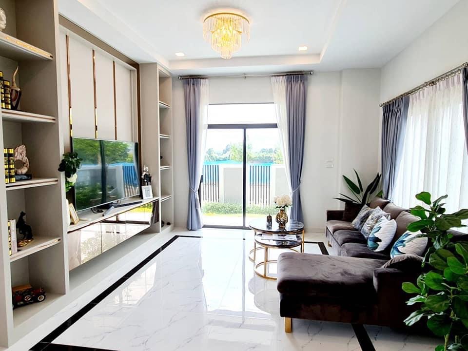 บ้านเดี่ยว 2 ชั้น ทำเลทอง  สไตล์โมเดิร์น ทำเลใกล้ทะเลนาจอมเทียน - สัตหีบ จังหวัดชลบุรี