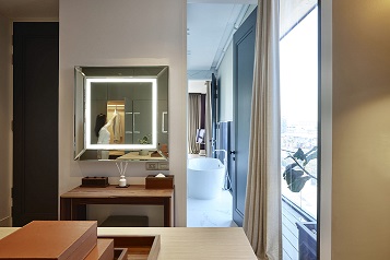 PRAN Pattanakarn 32 Penthouse Office 5 ชั้น ผสานการทำงานและใช้ชีวิตอย่างลงตัว