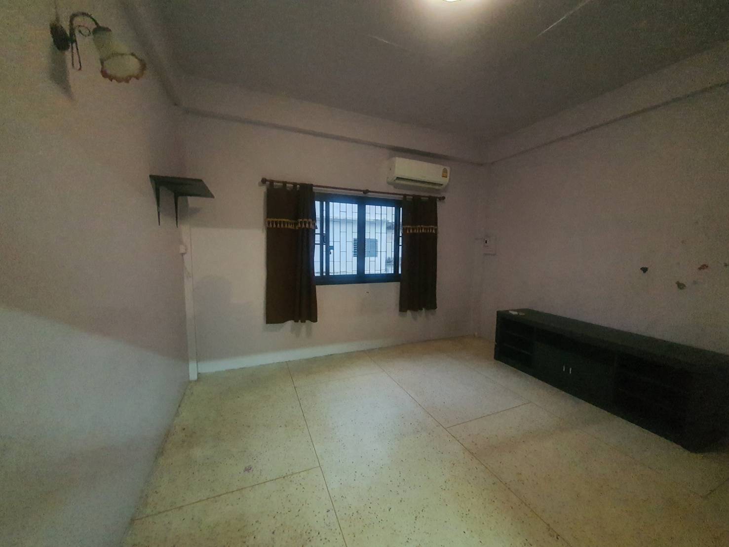 ขายด่วนอาคารพาณิชย์ หมู่บ้านดีเค พระราม 2  เขตบางบอน จังหวัดกรุงเทพมหานคร 