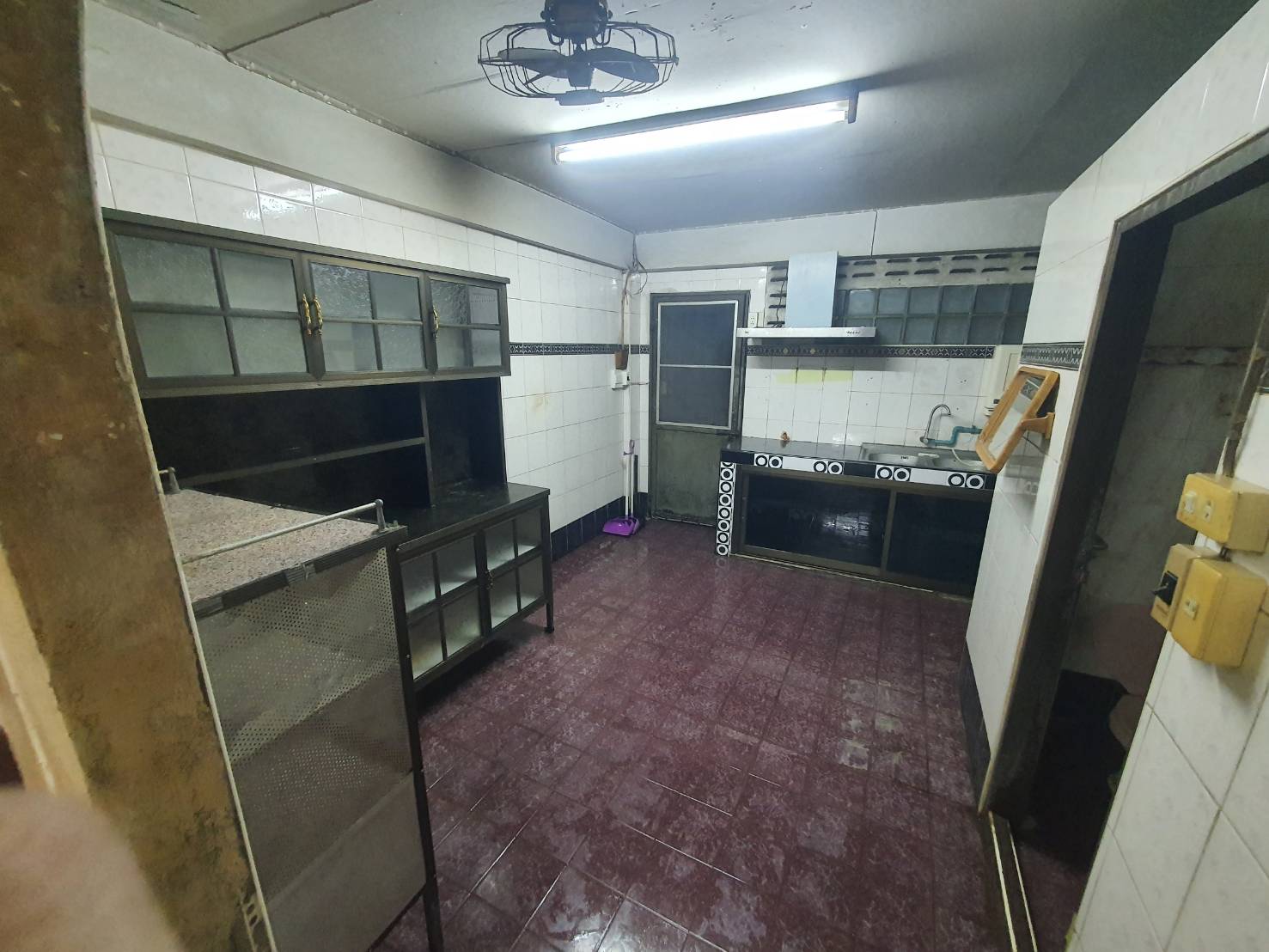 ขายด่วนอาคารพาณิชย์ หมู่บ้านดีเค พระราม 2  เขตบางบอน จังหวัดกรุงเทพมหานคร 