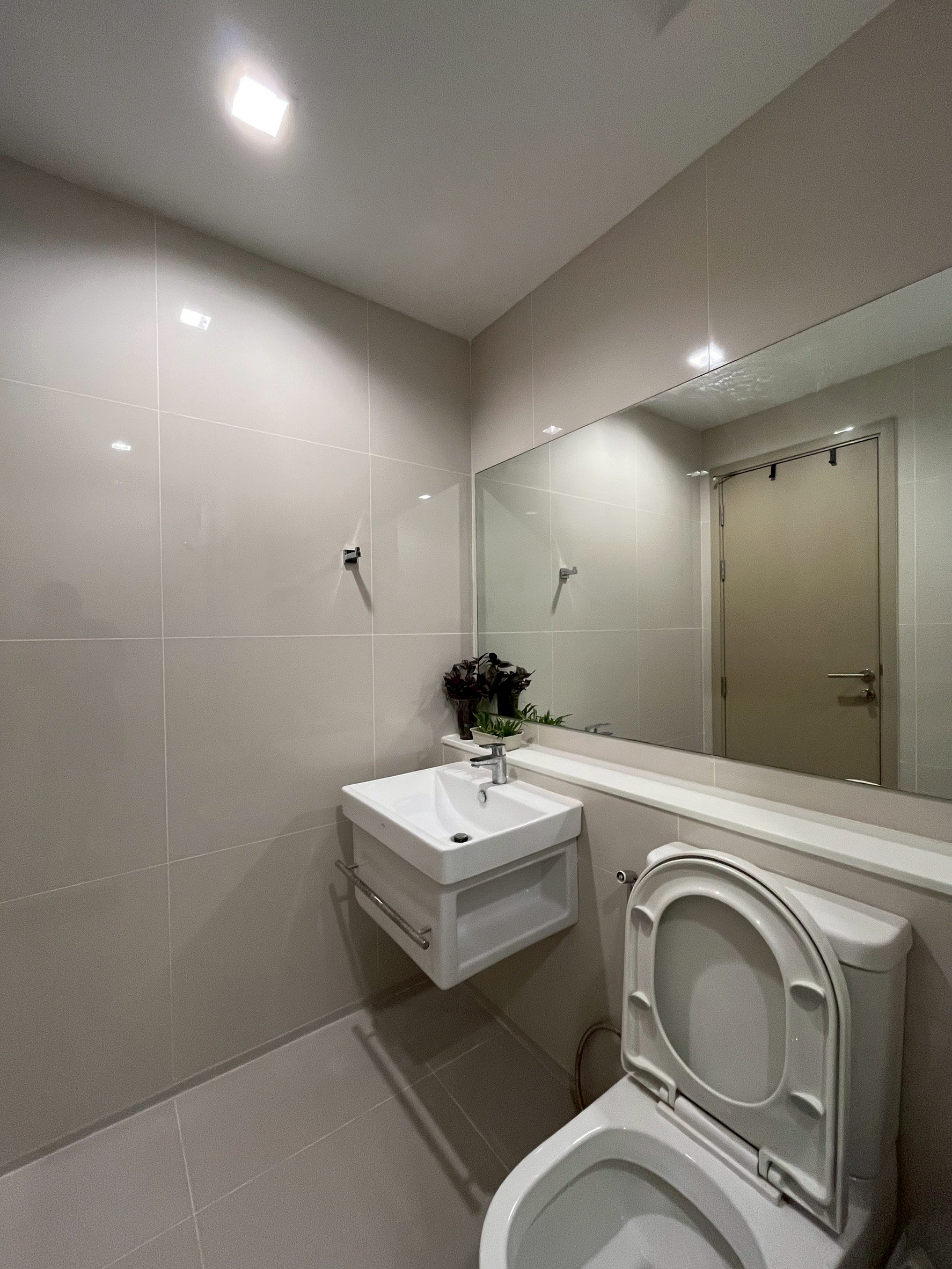 ปล่อยเช่า/ขาย Life Ladprao อาคาร บี ชั้น 38 ห้องวิวสวนจตุจักร ใกล้เซนทรัลลาดพร้าว และรถไฟฟ้า BTS ห้าแยกลาดพร้าว