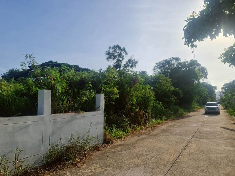 ขายที่ดินหายาก!! ติดทะเลหัวหิน ทำเลพรีเมียม ใกล้แค่ 50 เมตรจากชายหาด ราคาดีทำเลดีติดต่อผึ้งรติ โทร 061-9419-639