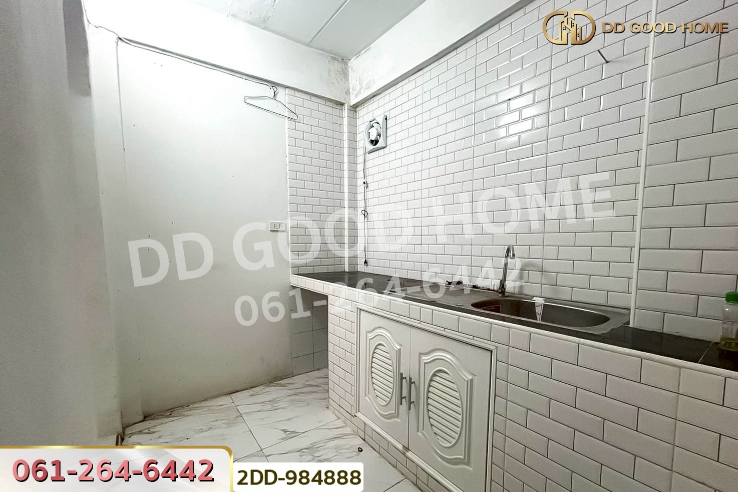 2DD-984888 ทาวน์เฮ้าส์ หมู่บ้านธราดลบุรี ปทุมธานี ใกล้โลตัส รังสิตคลอง 7