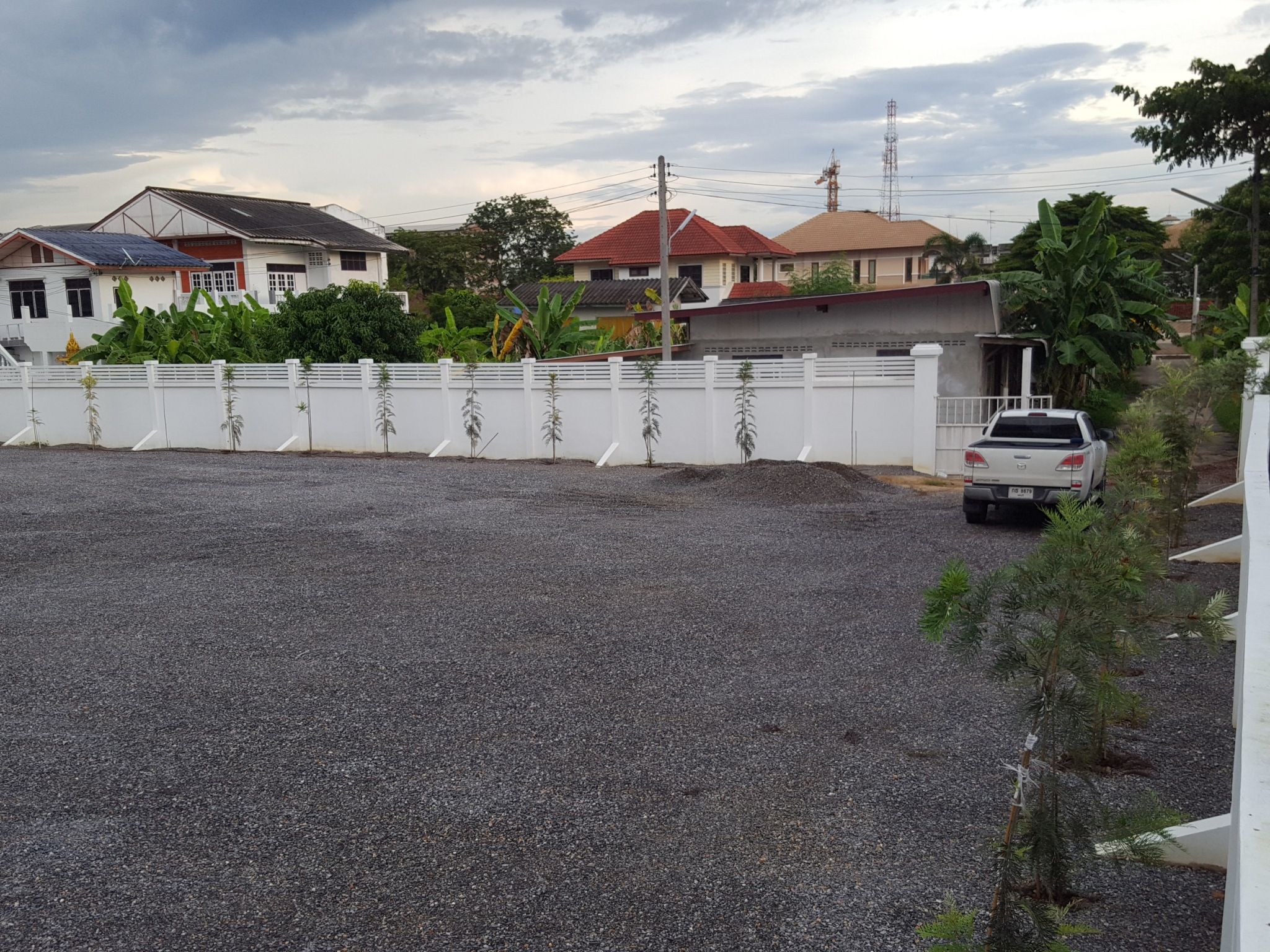 ขายที่ดินกลางเมือง 3 งาน 57 ตรว. พร้อมรั้วคอนกรีต อ.ท่าเรือ จ.อยุธยา