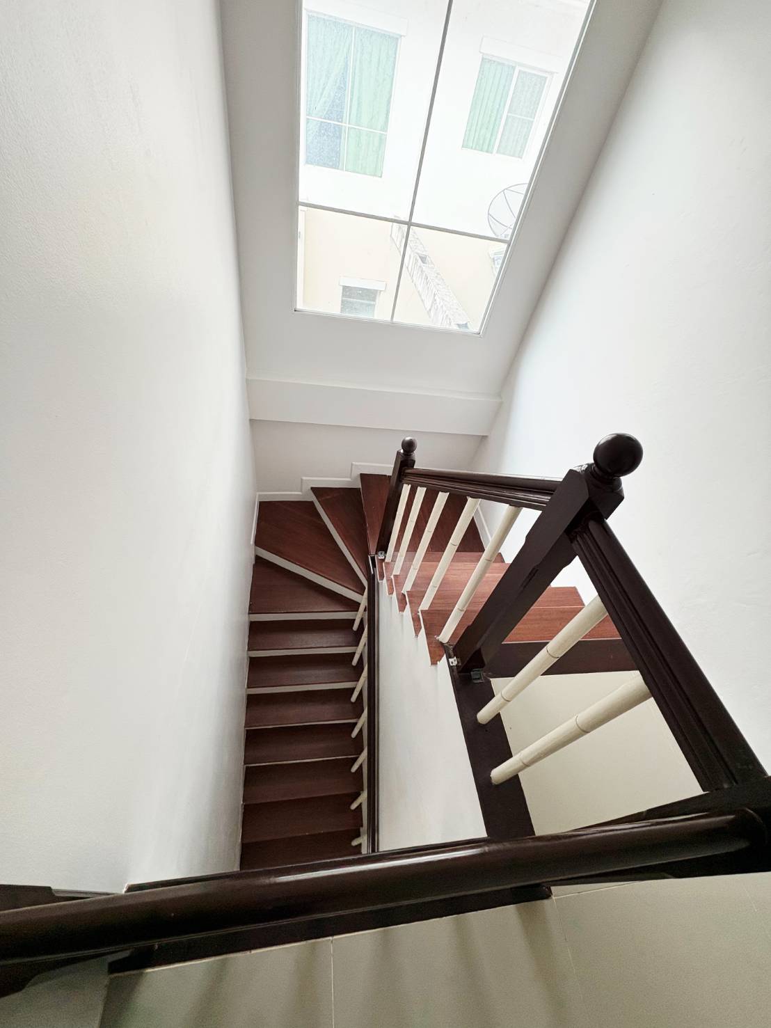 ขายบ้านเดี่ยว 2 ชั้น ทำเลศักยภาพ ใกล้เมือง เดินทางสะดวก พร้อมอยู่