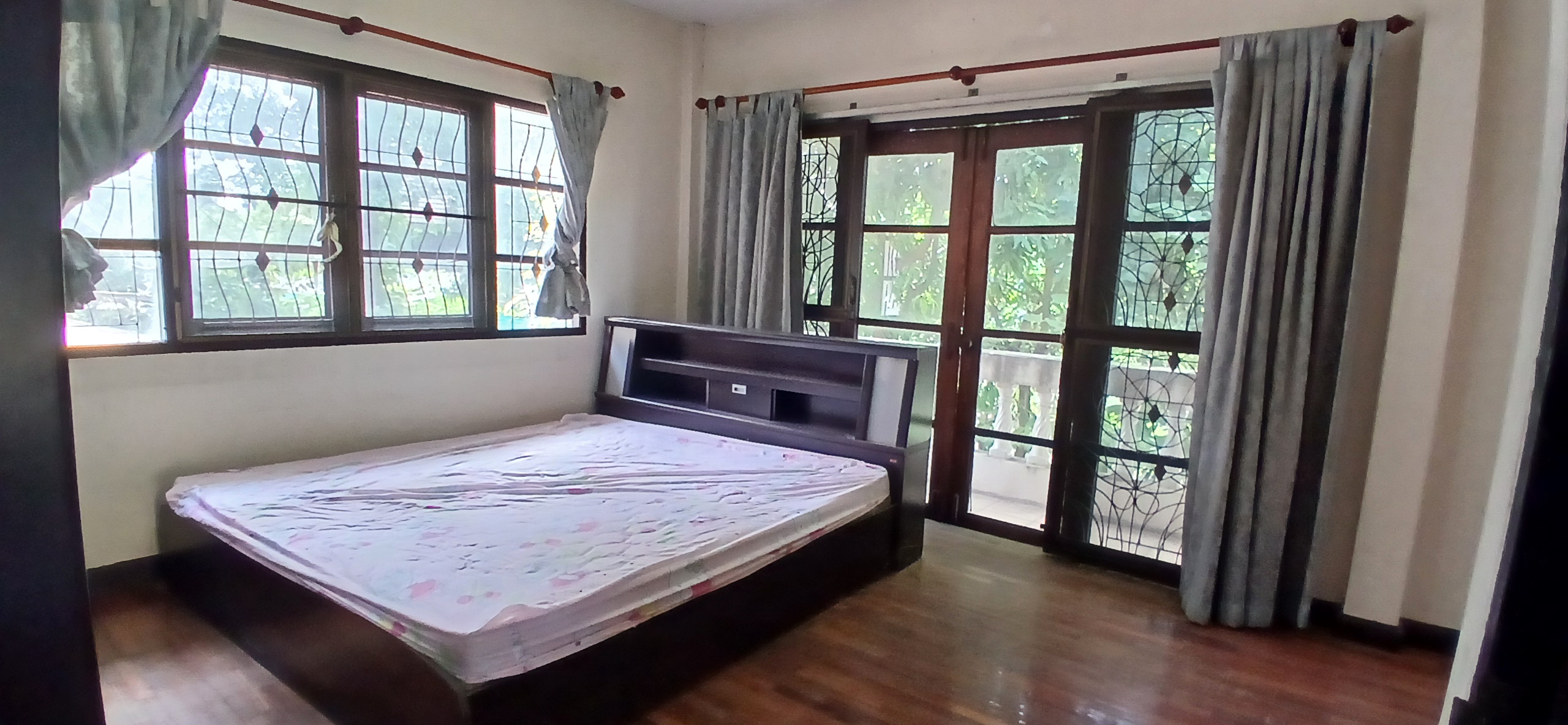 ขายบ้านเดี่ยวใกล้สนามบินดอนเมืองเพียง 10 นาที 48 ตร.วา หน้ากว้างหลังมุม หมู่บ้านพูลศรี