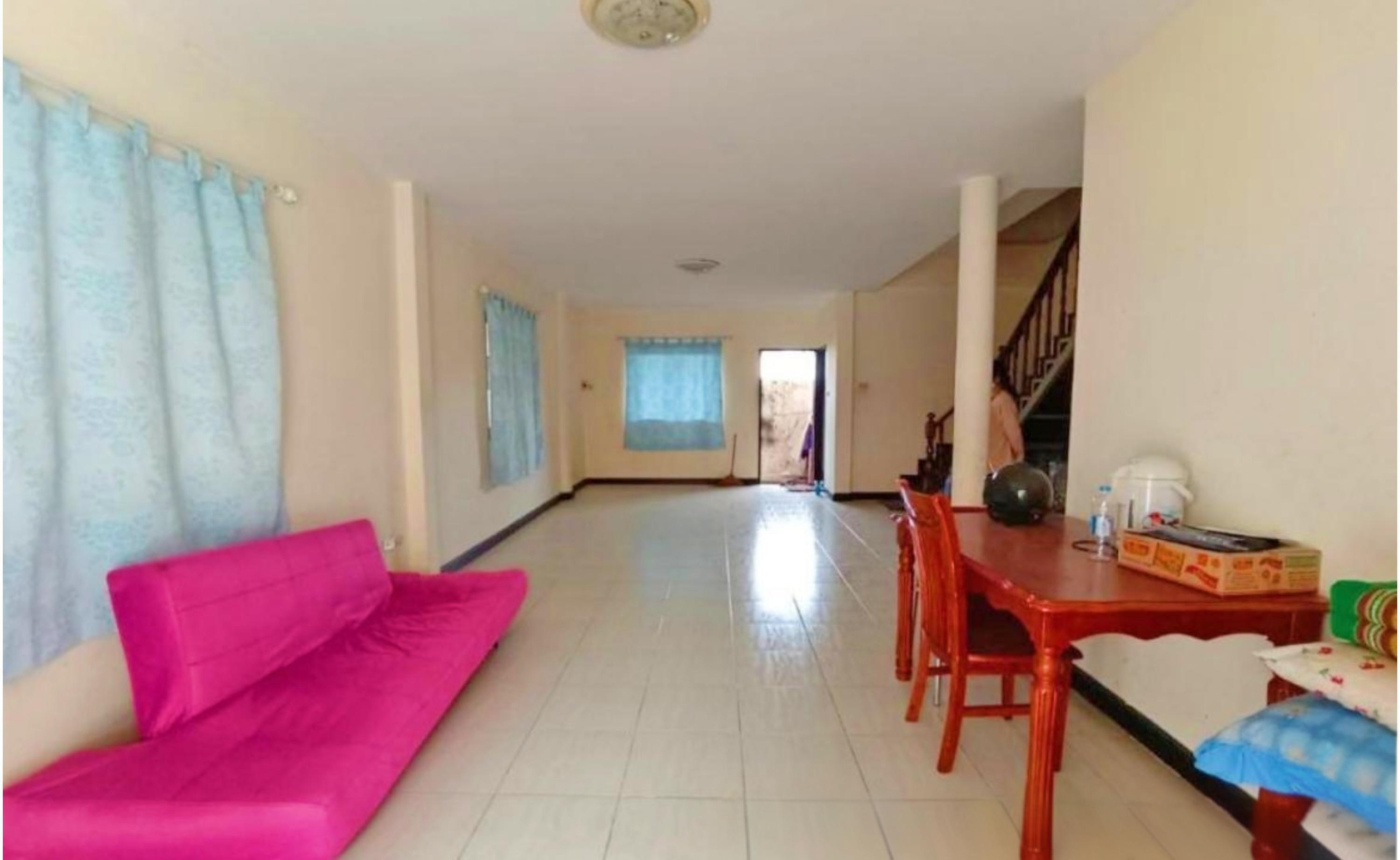 ขายบ้านแฝดใกล้สนามบินดอนเมืองเพียง 10 นาที หน้ากว้างก่อนหลังมุม 30 ตร.วา หมู่บ้านพูลศรี