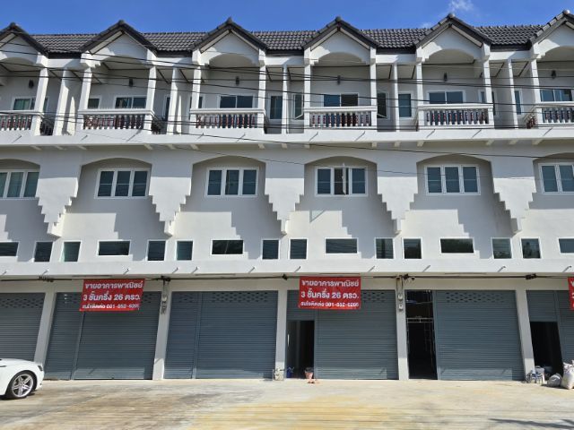 ขายอาคารพาณิชย์ 3 ชั้นครึ่ง รีโนเวท อำเภอพระพุทธบาท จังหวัดสระบุรี