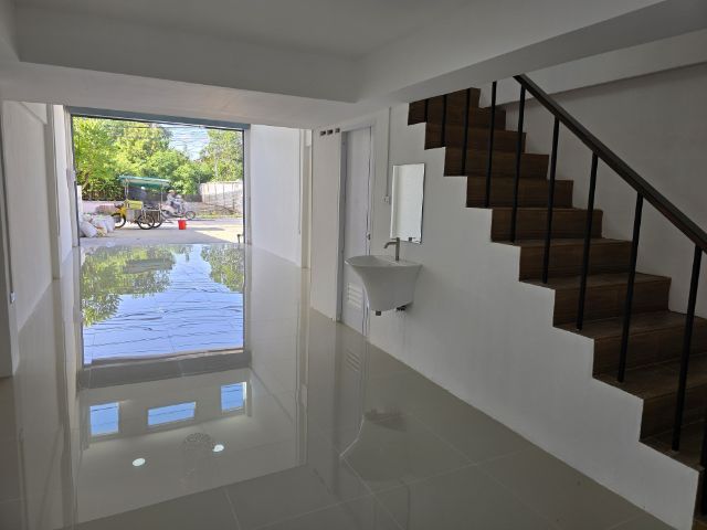 ขายอาคารพาณิชย์ 3 ชั้นครึ่ง รีโนเวท อำเภอพระพุทธบาท จังหวัดสระบุรี