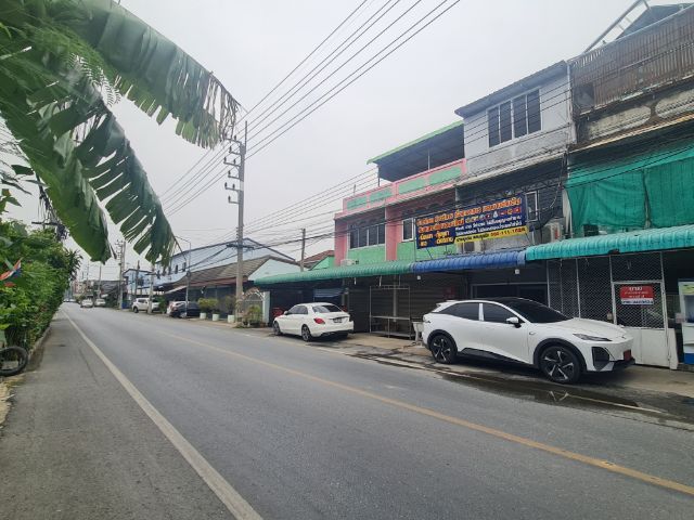 ขายอาคารพาณิชย์​ 3 ชั้น​ ตำบลท่าข้าม​ สามพราน