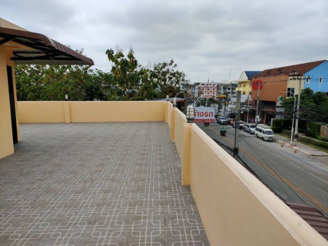 ขายอาคารพาณิชย์ 2ชั้นครึ่ง  3 คูหา ทำเลทอง บางศรีเมือง จังหวัดนนทบุรี