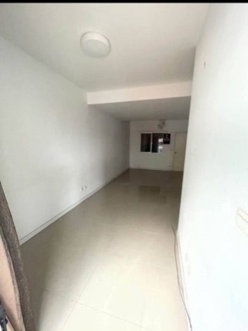 ขายทาวน์เฮาส์ 2 ชั้น หมู่บ้านพฤษา 105  แขวงทับยาว  เขตลาดกระบัง จังหวัดกรุงเทพมหานคร  