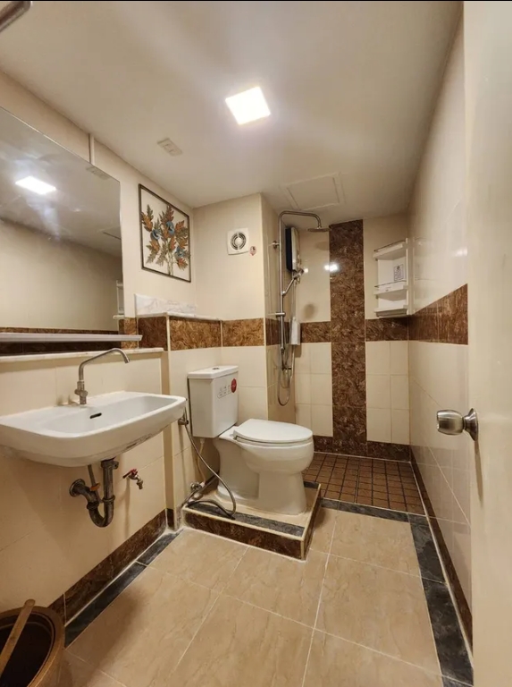 ขาย คอนโด ป๊อปปูล่าเมืองทองธานี  ปากเกร็ด จ.นนทบุรี