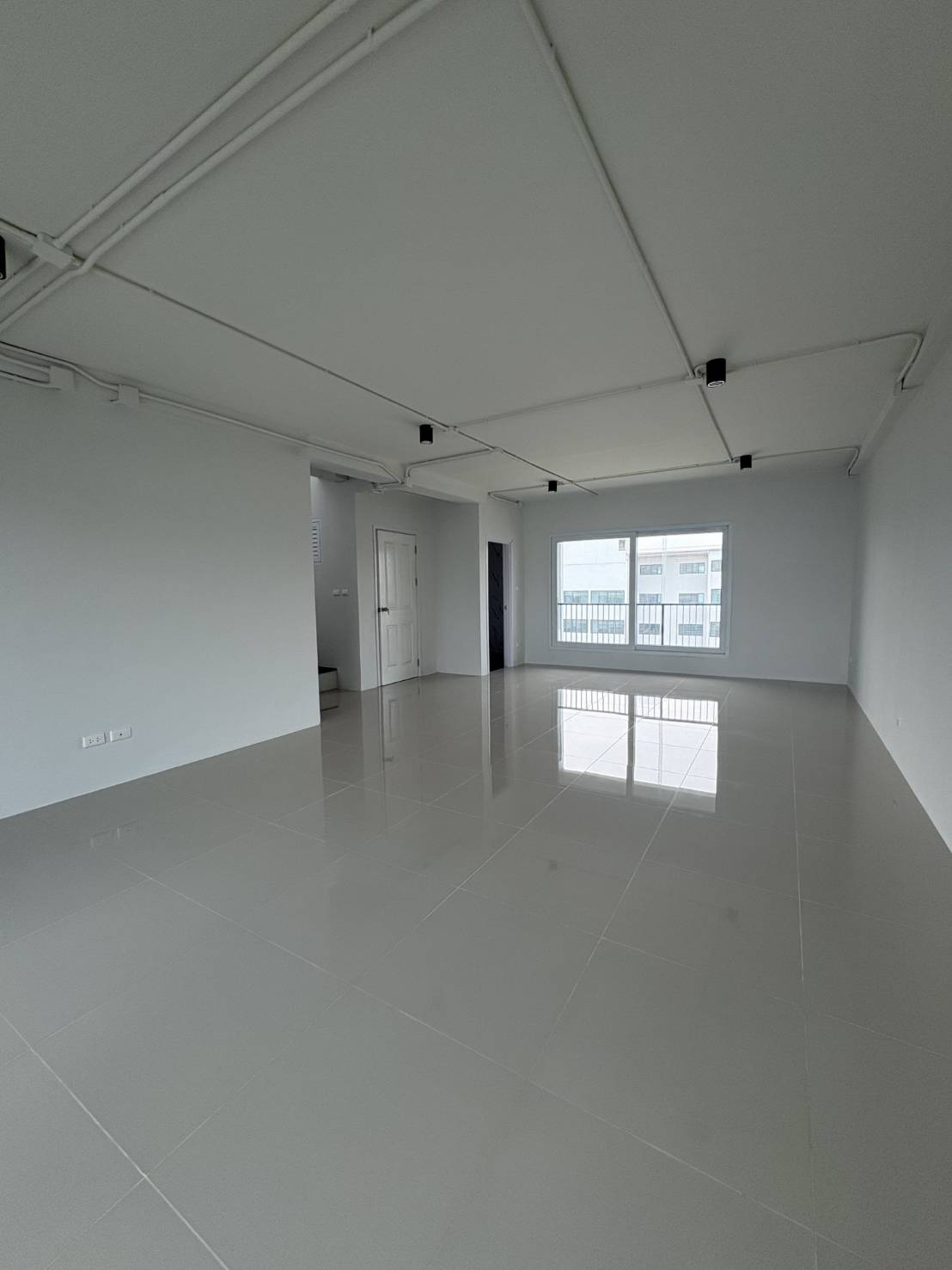 ขายโฮมออฟฟิศ 4 ชั้น ติดถนนใหญ่กิ่งแก้ว – The Terminal สุวรรณภูมิ จังหวัดสมุทรปราการ