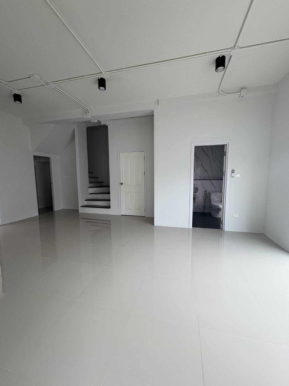 ขายโฮมออฟฟิศ 4 ชั้น ติดถนนใหญ่กิ่งแก้ว – The Terminal สุวรรณภูมิ จังหวัดสมุทรปราการ