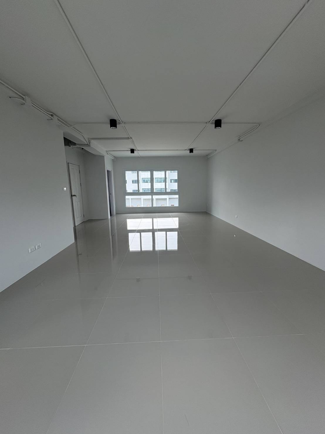 ขายโฮมออฟฟิศ 4 ชั้น ติดถนนใหญ่กิ่งแก้ว – The Terminal สุวรรณภูมิ จังหวัดสมุทรปราการ