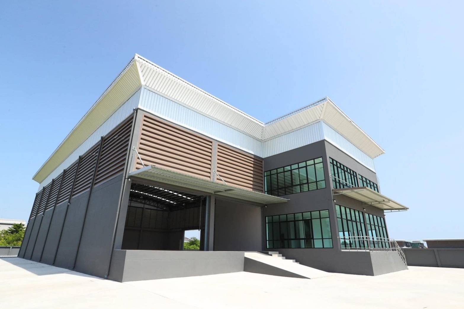 ขายที่ดินพร้อมสร้าง โกดัง ออฟฟิศ โครงการ มังกรทอง จ.นนทบุรี