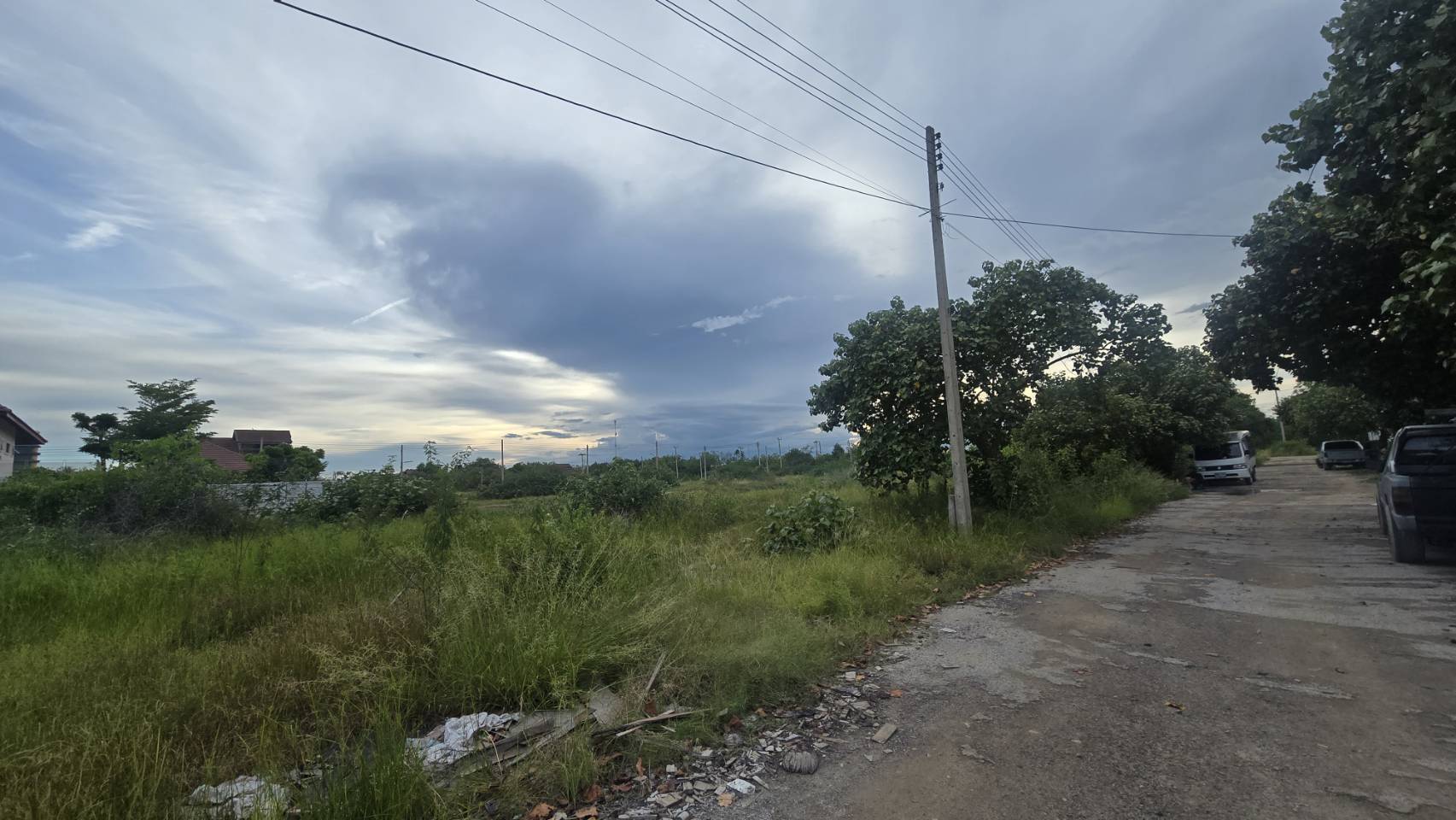 ขายที่ดินเปล่าแปลงหัวมุม ทำเลดี ห่างจากทะเล 200 เมตร จ.เพชรบุรี