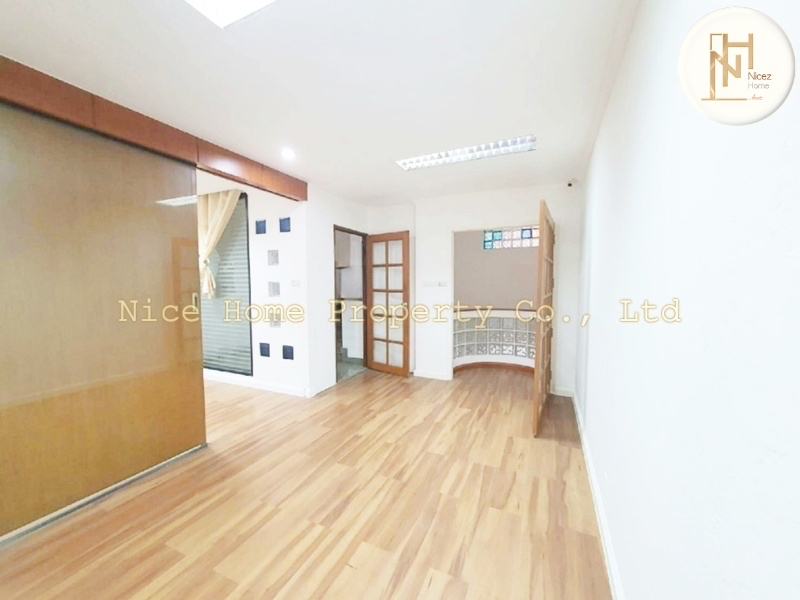 ขายโฮมออฟฟิศ ติดถนนสิรินธร สภาพสวย ทำเลดี ใกล้ตั้งฮั่วเส็ง