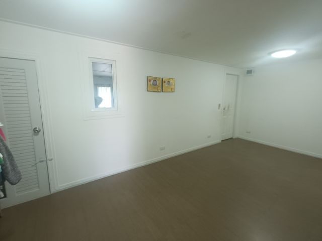 ขายบ้านเดี่ยวชั้นเดียว สไตล์โมเดิร์น ทำเลทอง ติดถนนซอย คลองวาฬ จังหวัดประจวบคีรีขันธ์