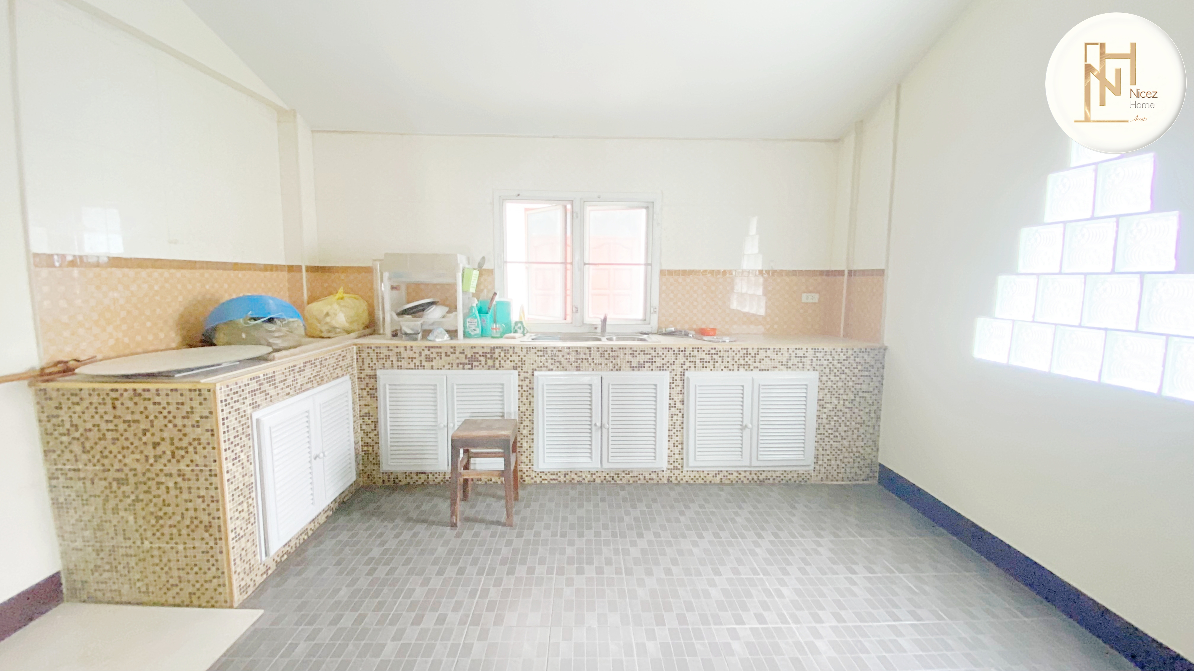 ขายอาคารพาณิชย์ ซอยสามัคคี สภาพสวย แหล่งชุมชน ใกล้ทางด่วนงามวงศ์วาน