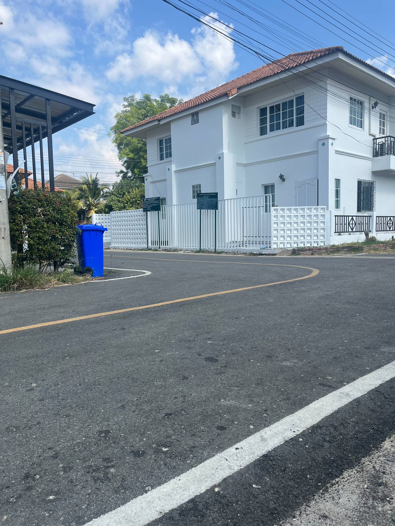 ขายบ้านแฝด 2 ชั้น สไตล์โคโลเนียล ทำเลดีมาก ใกล้รวมโชค มอลล์ จังหวัดเชียงใหม่