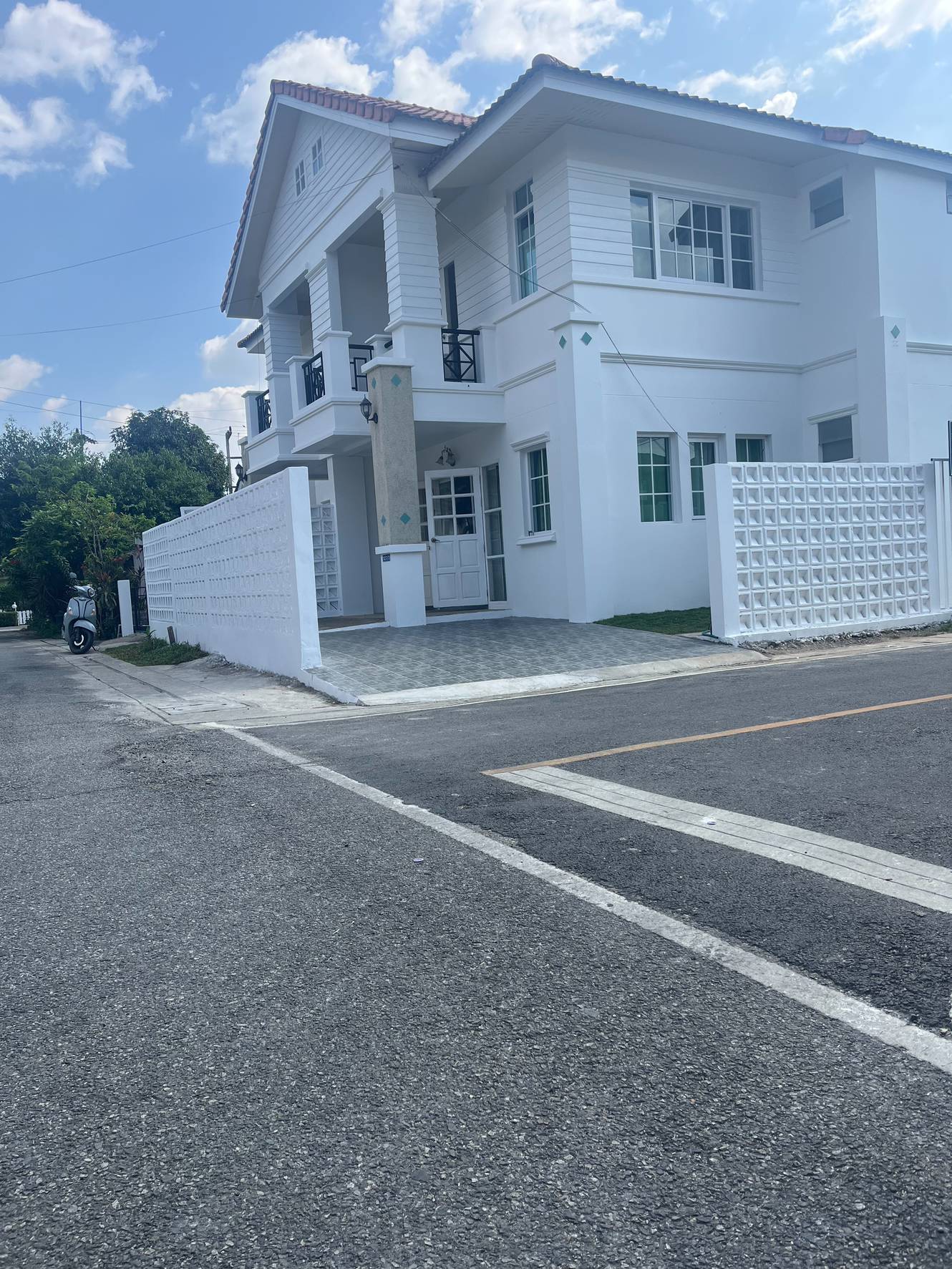 ขายบ้านแฝด 2 ชั้น สไตล์โคโลเนียล ทำเลดีมาก ใกล้รวมโชค มอลล์ จังหวัดเชียงใหม่