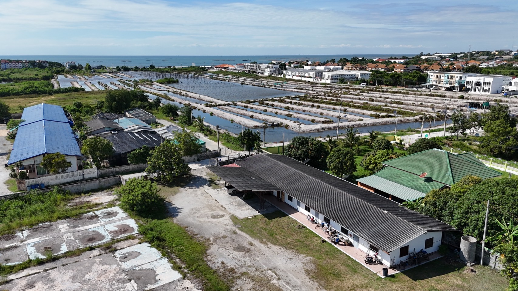 ขายที่ดินเปล่า ทำเลทอง  ใกล้ทะเลเพียง 600 เมตร อำเภอเมือง จังหวัดชลบุรี