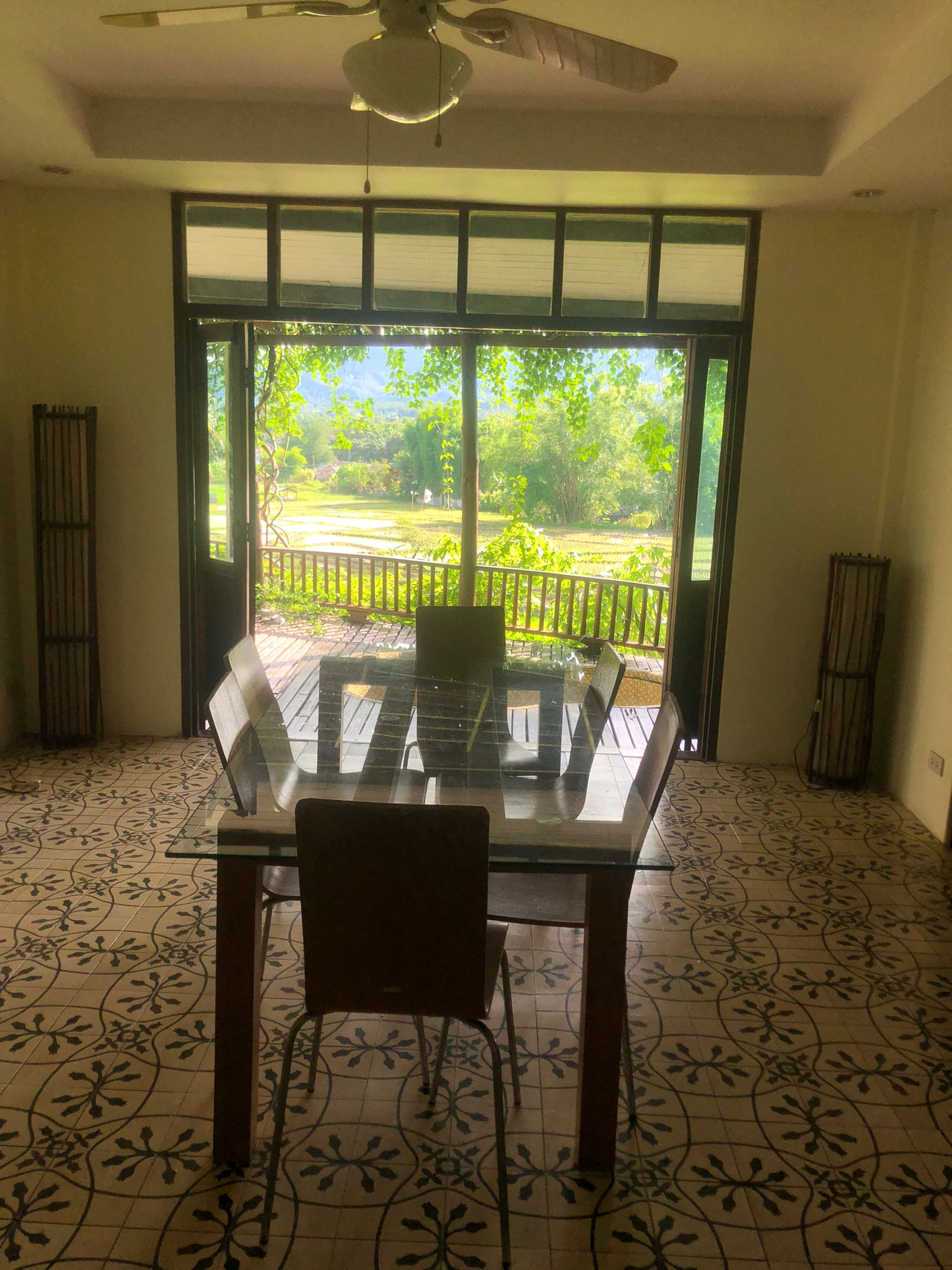 ขายบ้านสวย 2 หลัง ใจกลางธรรมชาติ วิวเขา เงียบสงบพร้อมเข้าอยู่