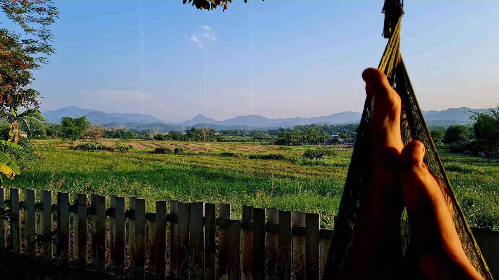 ขายบ้านสวย 2 หลัง ใจกลางธรรมชาติ วิวเขา เงียบสงบพร้อมเข้าอยู่