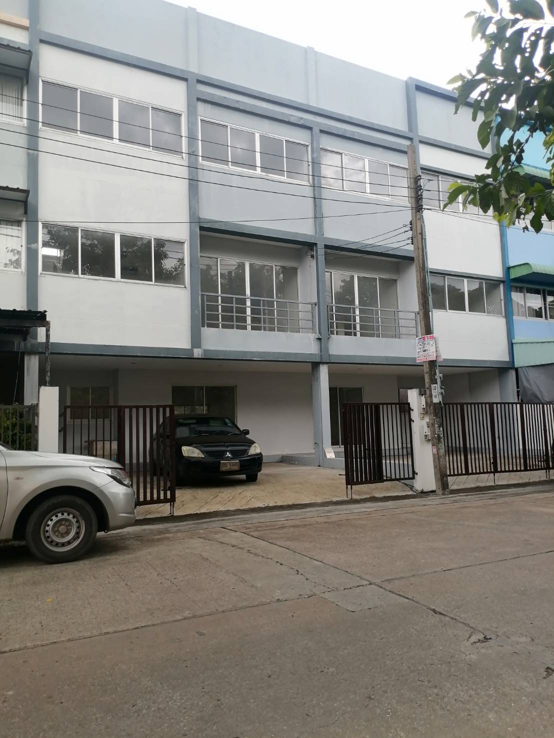 ให้เช่าทาวน์โฮมขนาดใหญ่ โครงการสัมมากร หทัยราษฎร์ 4 (คลองสามวา)