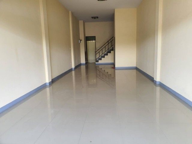 ขายอาคารพาณิชย์ 3 ชั้น สไตล์ล้านนา อำเภอปลวกแดง จังหวัดระยอง