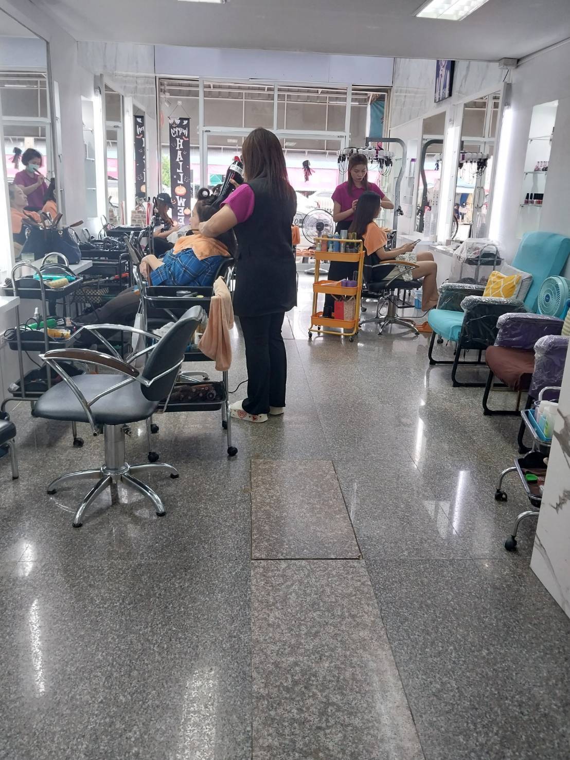 ขายตึกแถว 4 ชั้น ทำเลทอง ติดตลาดประชานิเวศน์ 1 เขตจตุจักร กรุงเทพ