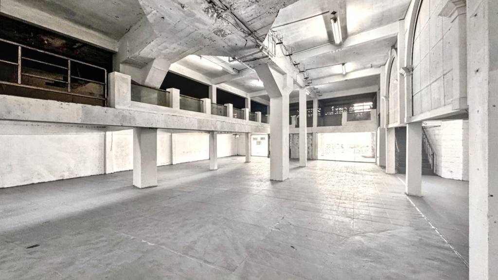 Prime 5-Storey Commercial Building on Sukhumvit–Bang Na | Opposite Bangkok Mall