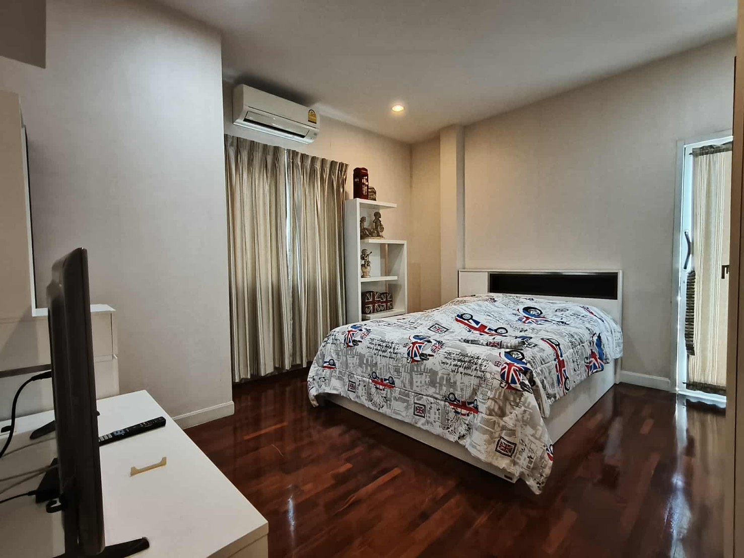 ขายบ้านเดี่ยว 2 ชั้น  หมู่บ้าน โคโค่ พาร์ค  บางละมุง ติดถนนสุขุมวิท จ.ชลบุรี